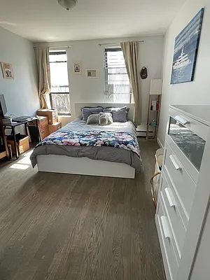 Rented by Compass | media 10