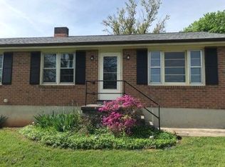 5039 Pleasant Hill Dr, Roanoke, VA 24018