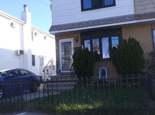 490 Naughton Ave, Staten Island, NY 10305