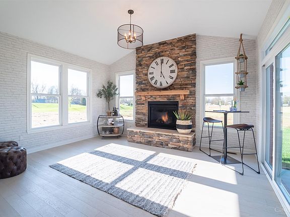 7th image of this home