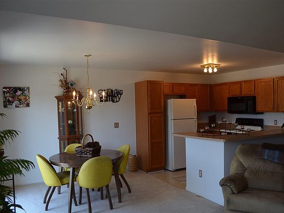 4th image of 51772 Adler Park Dr W