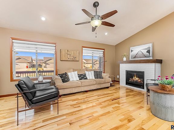 5th image of 5416 S Westwind Ave