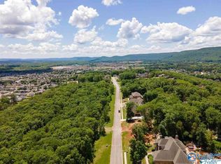 7037 Ridge Crest Rd, Owens Cross Roads, AL 35763