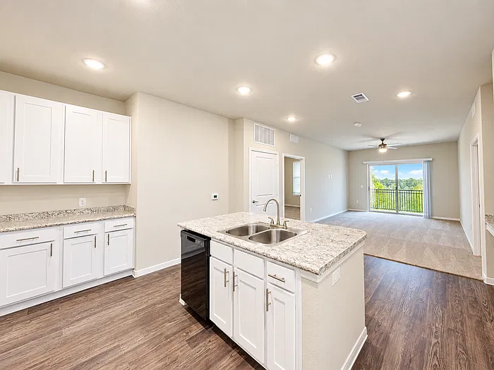 651 Crossroads Pkwy #3316