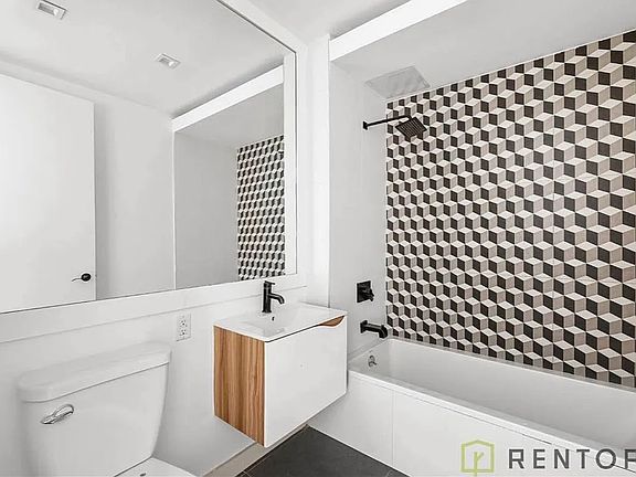 4th image of 1875 Atlantic Ave APT 6L