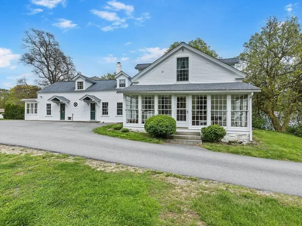 147 Dudley Oxford Rd, Dudley, MA 01571