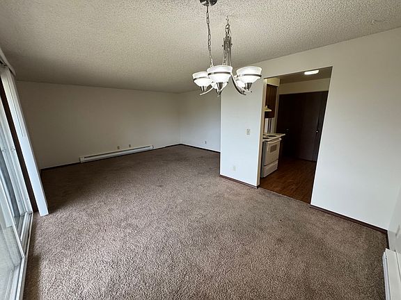 4th image of 210 N 15th St #10