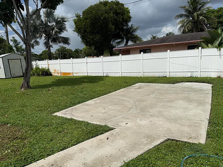 1751 NW 34th Ave — Photo 22