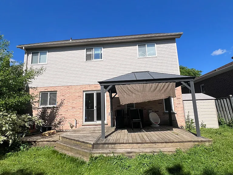 144 Meadowoak Cres — Photo 47