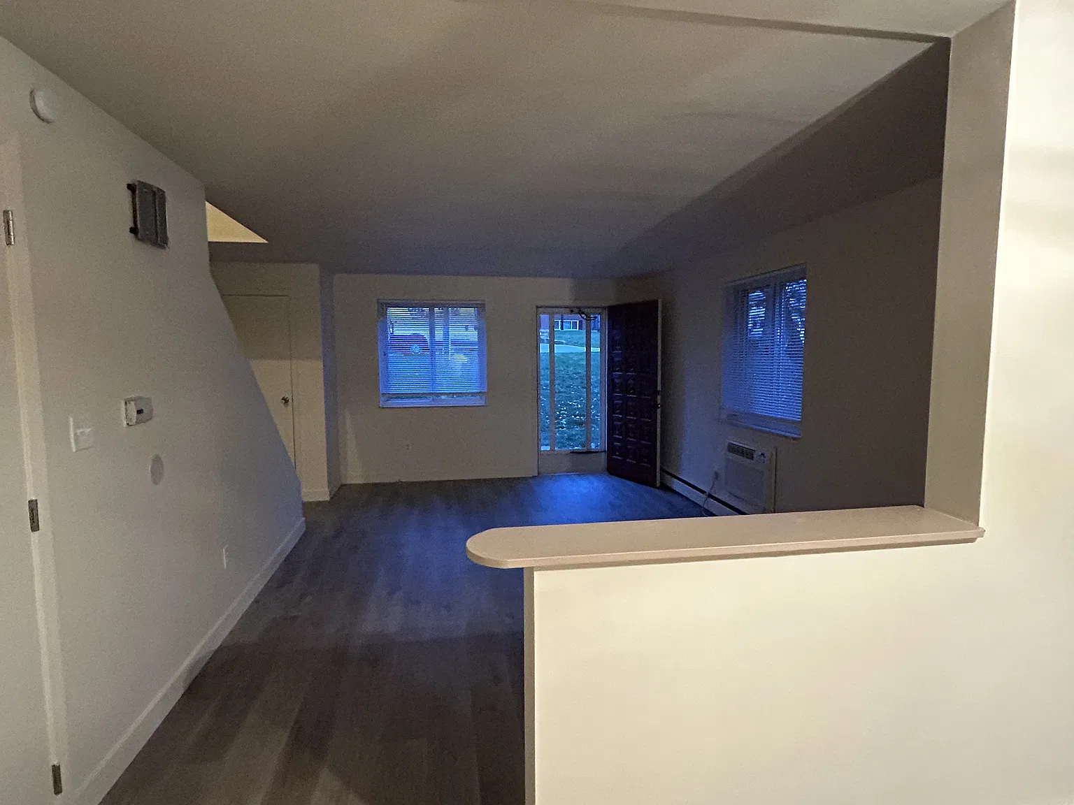 2 bed, 1.5 bath, 1500 sqft, $1,600 — Photo 2