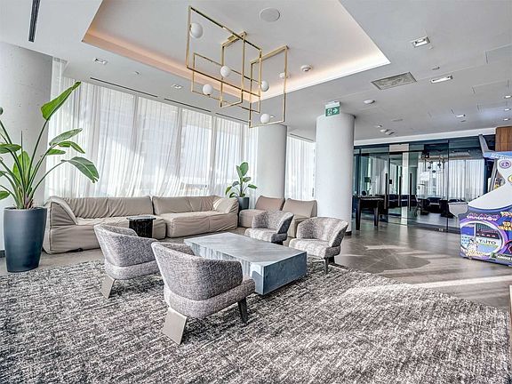 3rd image of 950 Portage Pkwy #6005