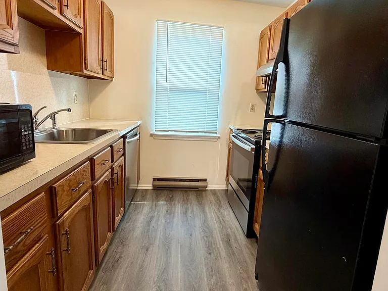65 Whitefield Ave #212 — Photo 6