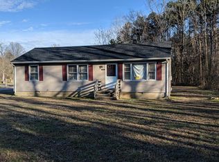 303 Church Hill Rd, Tappahannock, VA 22560