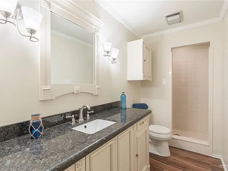 1218 Bluebird Ave — Photo 14