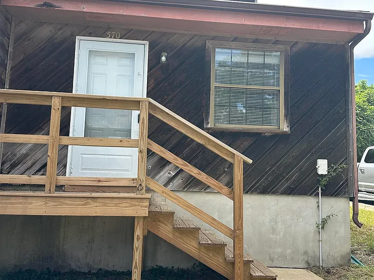 370 Hayden Rd — Photo 1
