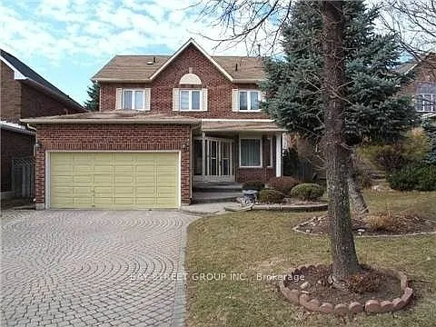 36 Tomlinson Cir — Photo 1