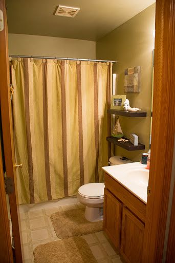 13 Full Bathroom