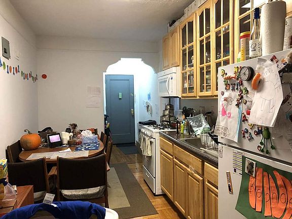 2nd image of 33 Crooke Ave APT 2B