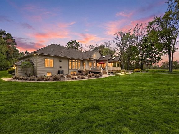 2nd image of 33 Labrie Ln
