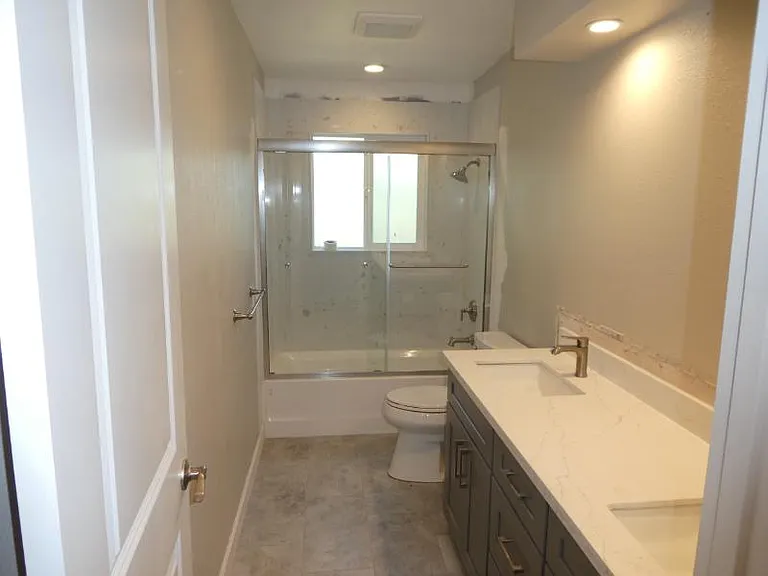 1605 Redwood Ave — Photo 17