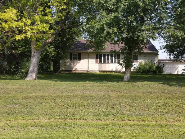 630 7th St, Felton, MN 56536