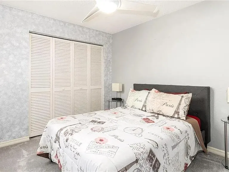 10438 Saint Tropez Pl — Photo 11