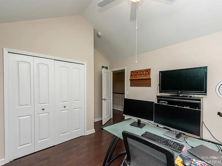 51152 E Bourne Ter — Photo 36
