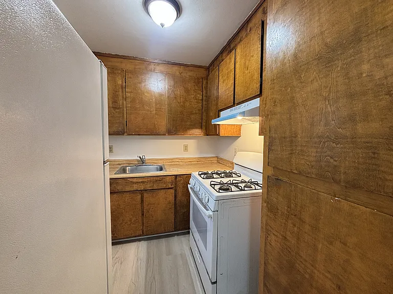 1032 S Avenue 5 #1040 — Photo 9