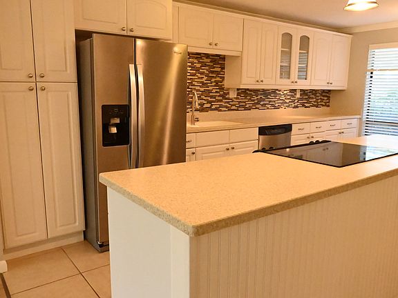 2nd image of 2800 Cove Cay Dr Unit 2F