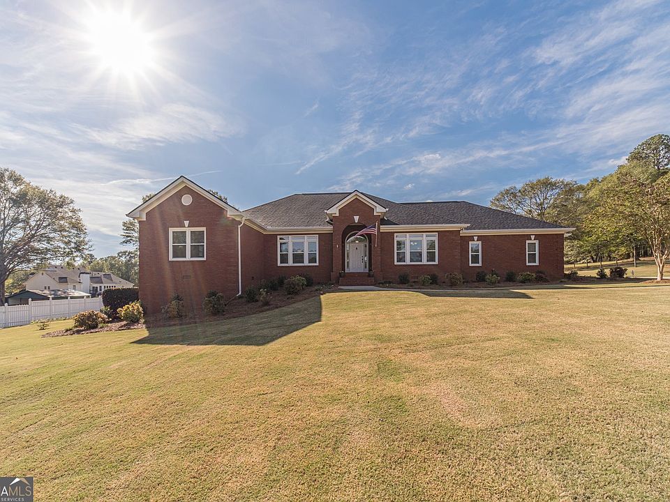 1st image of 3010 Maple Cove Dr