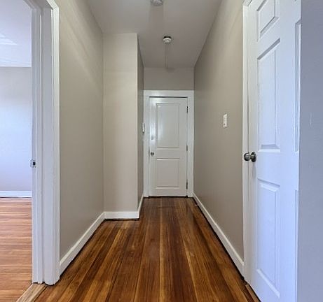 5th image of 4 Wolcott Rd #4