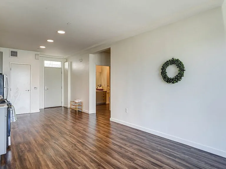 4801 Shattuck — Photo 35