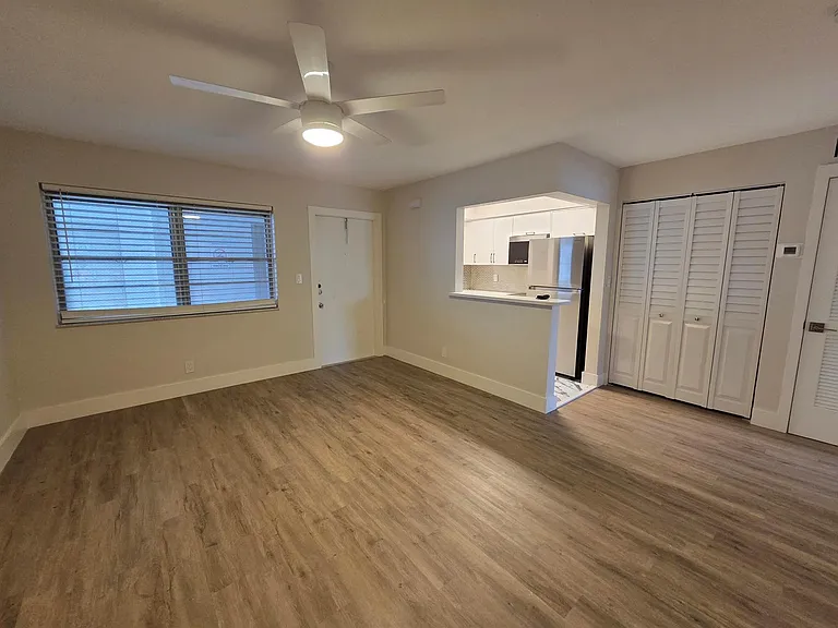 5630 NE 18th Ave #204 — Photo 2