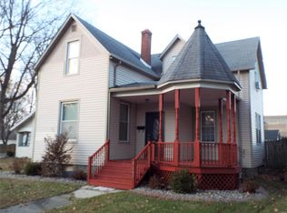 1005 13th St, Highland, IL 62249