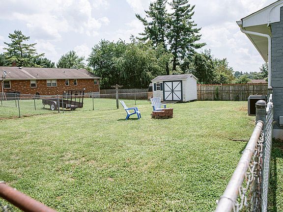 5th image of 5827 Plantation Cir