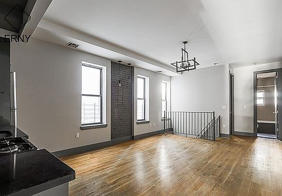 3rd image of 1059 Bergen St #3F