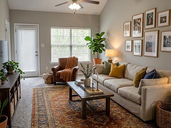 5th image of 2207 Jasmine Way