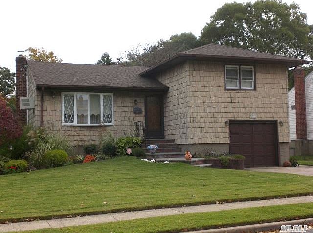1st image of 1001 N Summit Dr