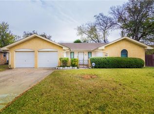 3608 Stephenson Dr, Bedford, TX 76021