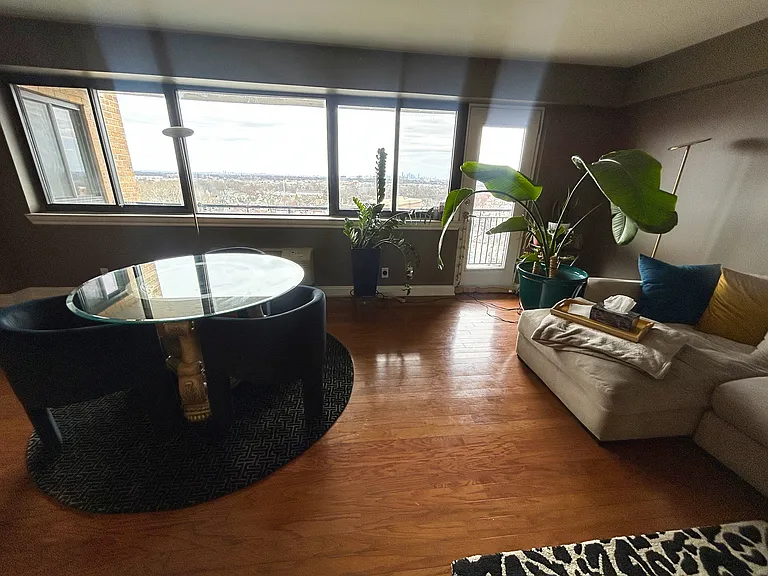 Parkway Dr E — Photo 11