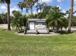 1051 Palm Ave APT 121, North Fort Myers, FL 33903