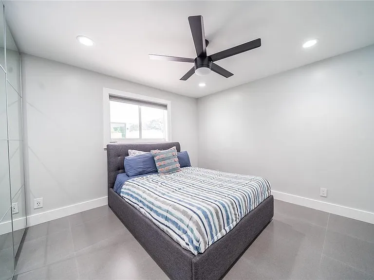 15276 Harrison Rd — Photo 31