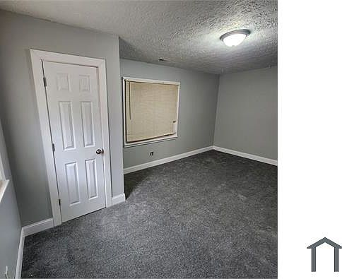 3rd image of 2425 Malden Rd