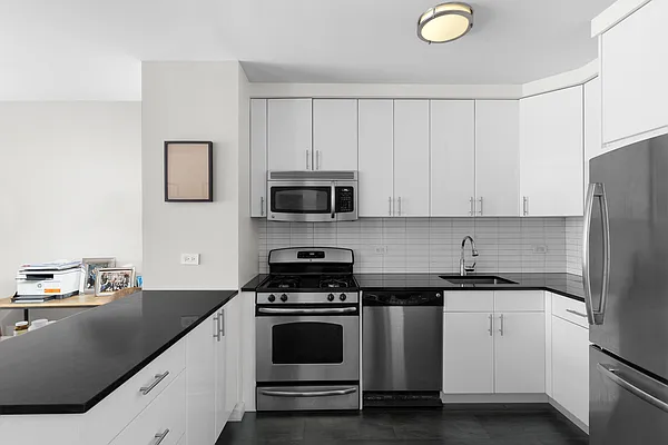 Rented by Compass | media 13