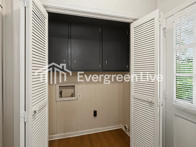 412 Dutch Dr — Photo 12