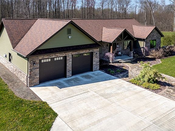 2nd image of 130 Parker Rd