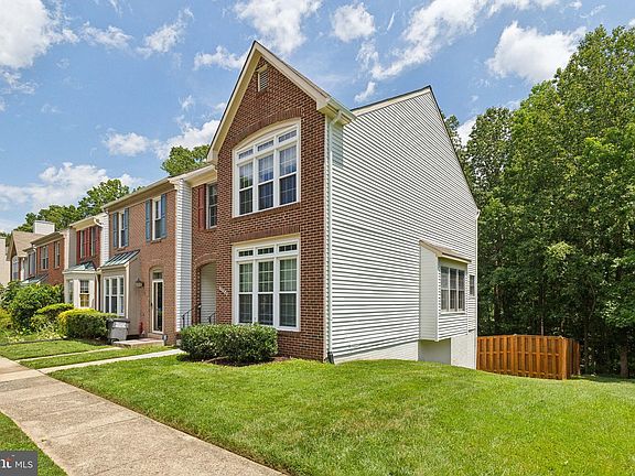 2nd image of 3299 Corcyra Ct