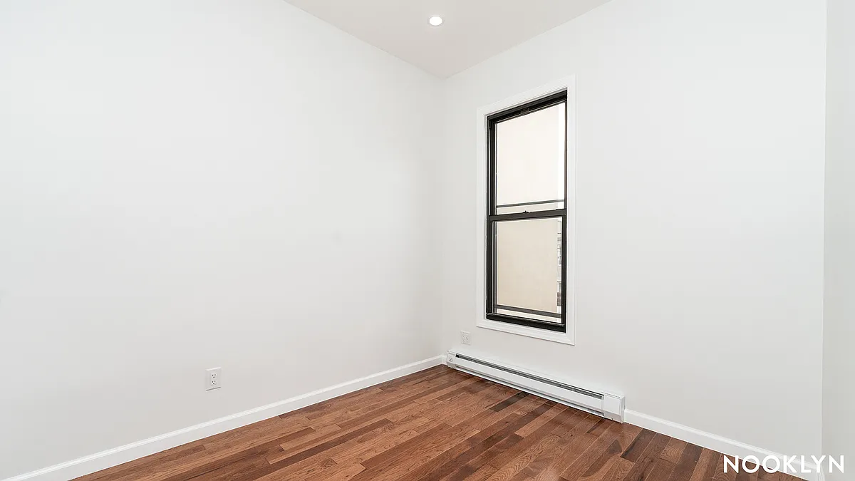 Building Photo - 1869 Greene Ave #1