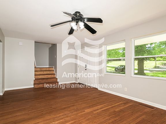 332807_004_living_room_4.jpg