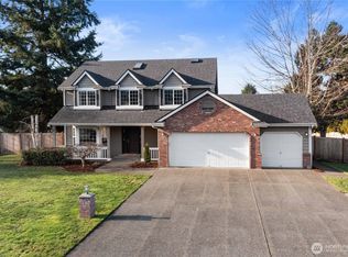 2208 215th Ave E, Lake Tapps, WA 98391